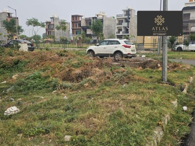 Residential Plot in IT City for resale Mohali. The reference number is 20579988