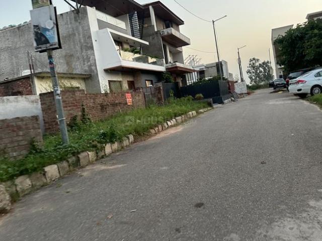 Residential Plot in IT City for resale Mohali. The reference number is 20004580