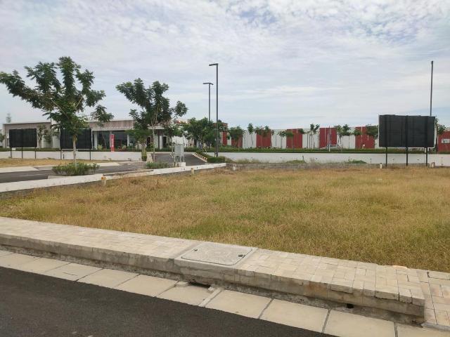 Residential Plot in Iyyappanthangal for resale Chennai. The reference number is 18246838