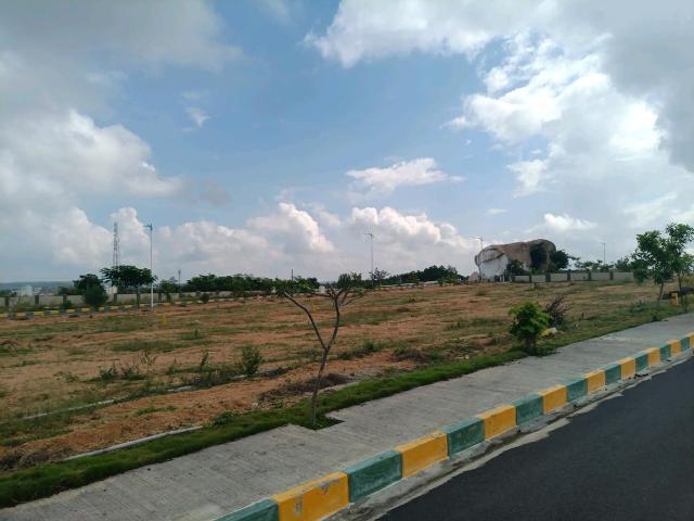 Residential Plot in Ibrahimpatnam for resale Hyderabad. The reference number is 18576541