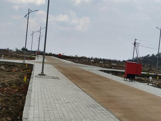 Residential Plot in Isasani for resale Nagpur. The reference number is 20792833