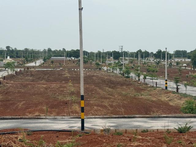 Residential Plot in Isnapur for resale Sangareddy. The reference number is 20432504