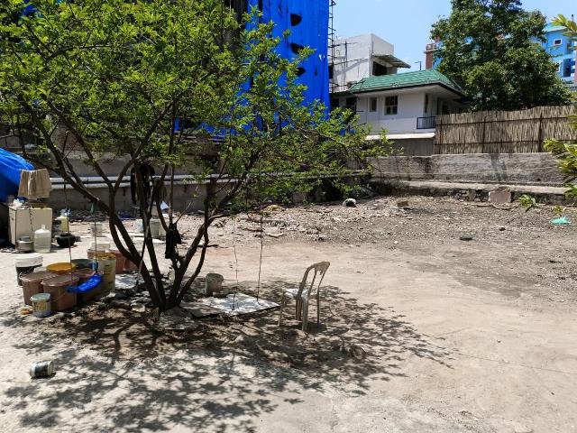Residential Plot in Jubilee Hills for resale Hyderabad. The reference number is 10050494