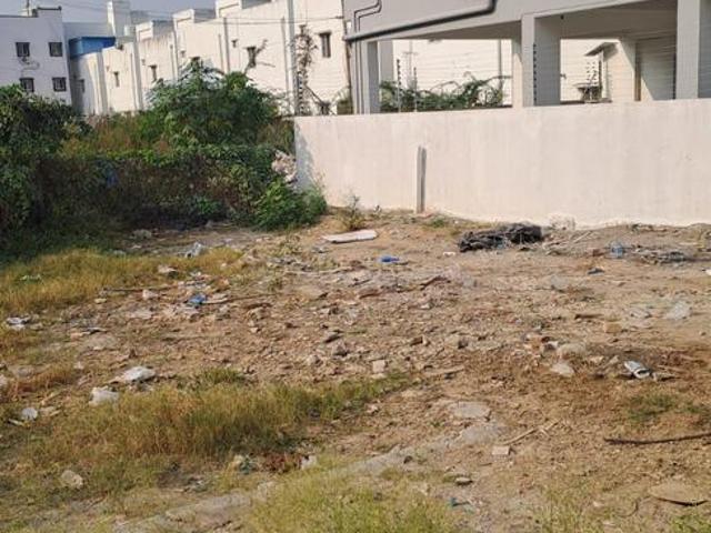 Residential Plot in Jubilee Hills for resale Hyderabad. The reference number is 15988890