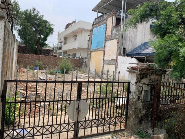 Residential Plot in Jakhan for resale Dehradun. The reference number is 14680712