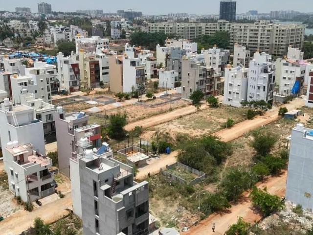 Residential Plot in Jakkur for resale North Bangalore. The reference number is 17740742