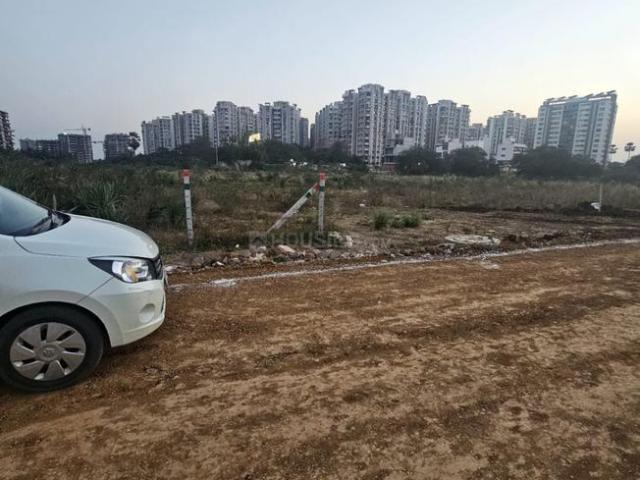 Residential Plot in Jahangir Pura for resale Surat. The reference number is 16793831