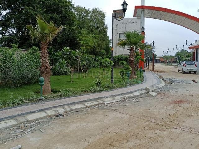 Residential Plot in Jait for resale Vrindavan. The reference number is 15881090