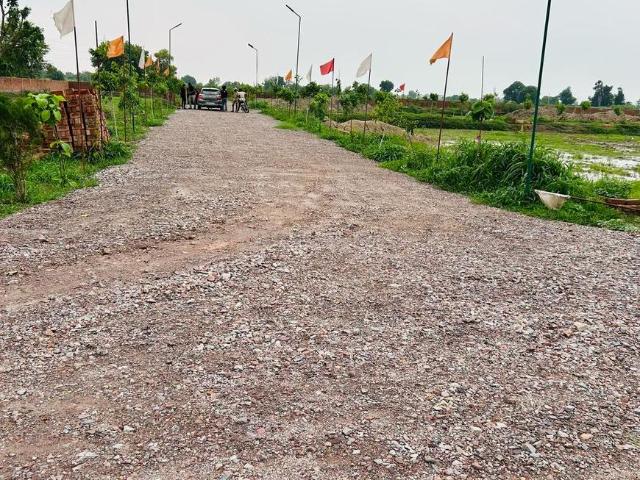 Residential Plot in Jait for resale Vrindavan. The reference number is 18558565