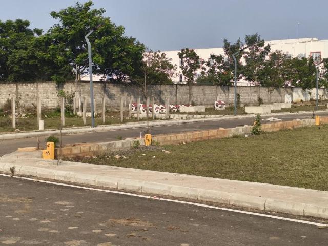 Residential Plot in Janappanchatram for resale Chennai. The reference number is 20403170