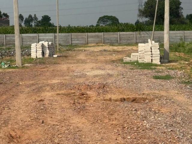 Residential Plot in Jewar for resale Greater Noida. The reference number is 18510527