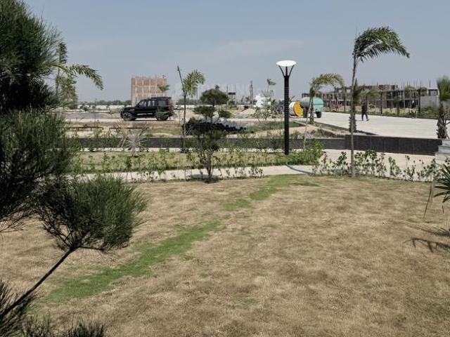 Residential Plot in Jewar for resale Greater Noida. The reference number is 19998016