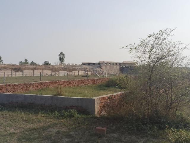 Residential Plot in Jewar for resale Greater Noida. The reference number is 20949272