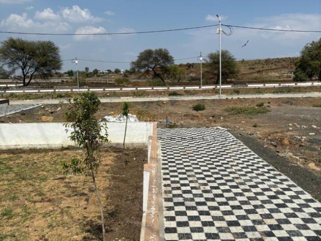 Residential Plot in Jetpura for resale Indore. The reference number is 18847040