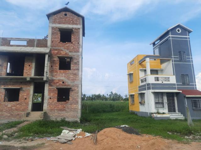 Residential Plot in Joka for resale Kolkata. The reference number is 20015368