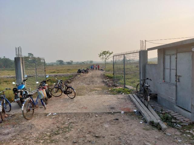 Residential Plot in Joka for resale Kolkata. The reference number is 20817026
