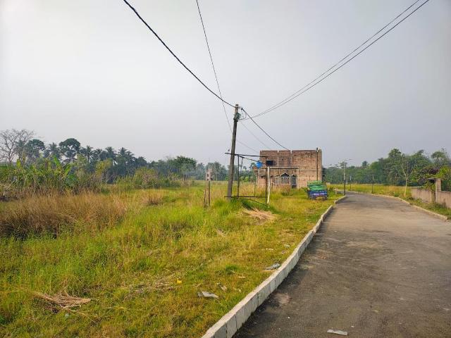 Residential Plot in Joka for resale Kolkata. The reference number is 20928090