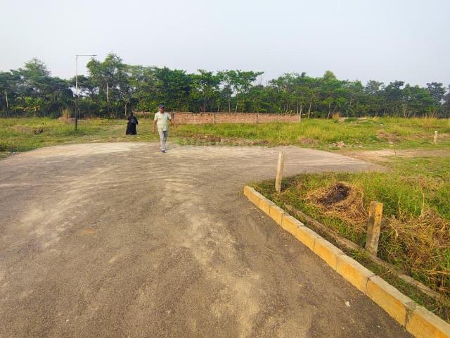 Residential Plot in Joka for resale Kolkata. The reference number is 20989487