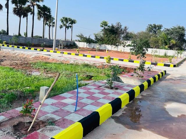 Residential Plot in Kundanpally for resale Secunderabad. The reference number is 19675314