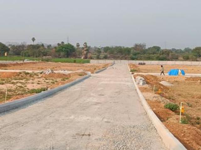 Residential Plot in Kundanpally for resale Secunderabad. The reference number is 9209936