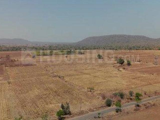 Residential Plot in Kadi for resale Mehsana. The reference number is 20881897