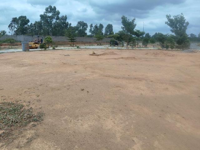 Residential Plot in Kadumuthsandra Plantation for resale Kolar. The reference number is 20612661