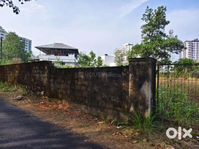 Residential Plot in Kakkanad for resale Kochi. The reference number is 20190678