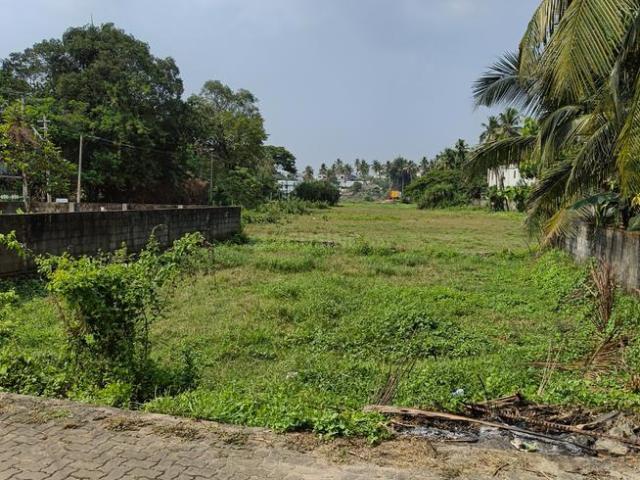 Residential Plot in Kalamassery for resale Kochi. The reference number is 19788513