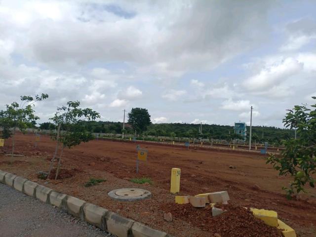 Residential Plot in Kamkole for resale Sangareddy. The reference number is 17941649