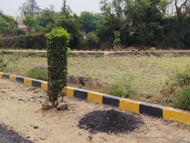 Residential Plot in Kamta for resale Lucknow. The reference number is 18680756