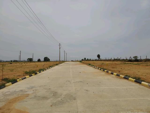 Residential Plot in Kandukur for resale Hyderabad. The reference number is 20439708