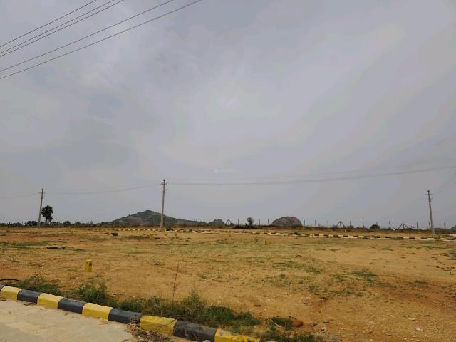 Residential Plot in Kandukur for resale Hyderabad. The reference number is 20439722