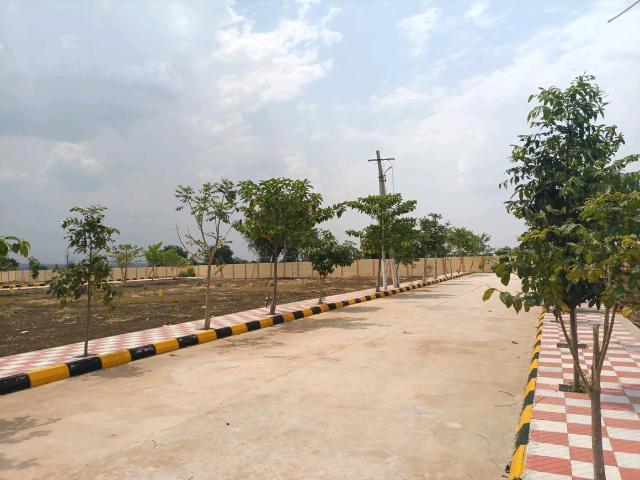 Residential Plot in Kandi for resale Sangareddy. The reference number is 20311545