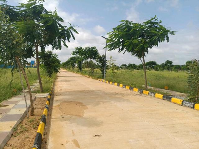 Residential Plot in Kandi for resale Sangareddy. The reference number is 21004621