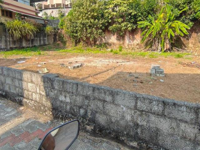 Residential Plot in Kangarappady for resale Kochi. The reference number is 19301236