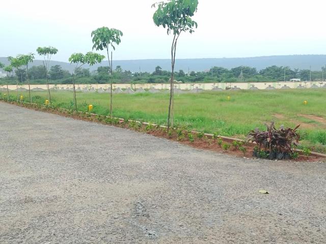 Residential Plot in Kapuluppada for resale Visakhapatnam. The reference number is 13539560