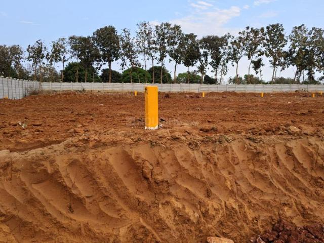 Residential Plot in Kapuluppada for resale Visakhapatnam. The reference number is 19775679