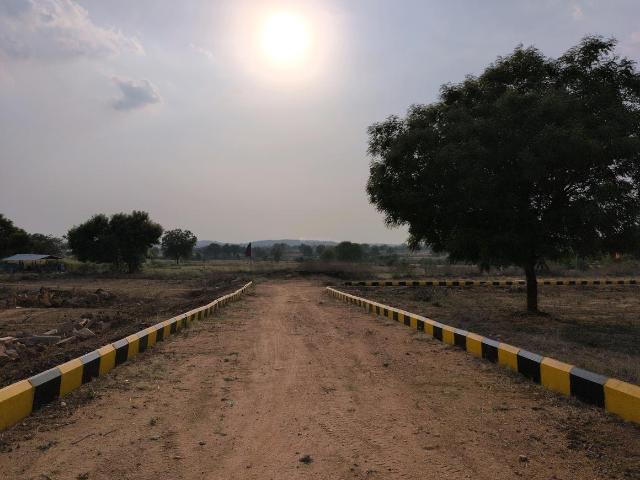 Residential Plot in China Laxma Puram for resale Yadadri Bhuvanagiri. The reference number is 20225131