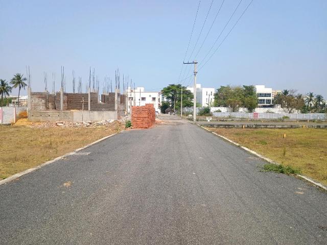 Residential Plot in Kelambakkam for resale Chennai. The reference number is 19228146