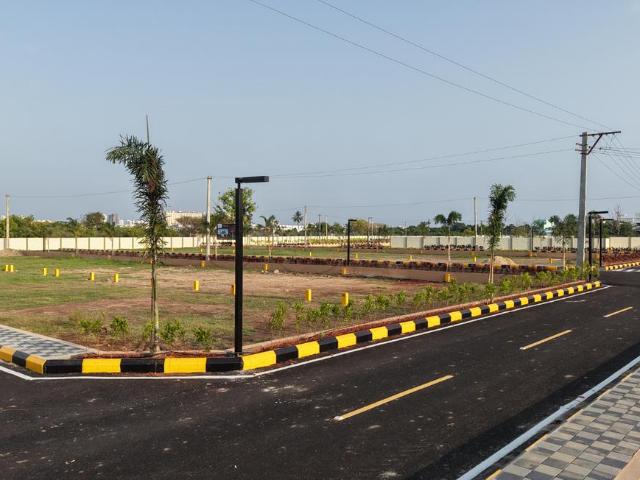 Residential Plot in Kelambakkam for resale Chennai. The reference number is 20073978