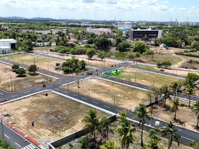 Residential Plot in Kelambakkam for resale Chennai. The reference number is 20587033
