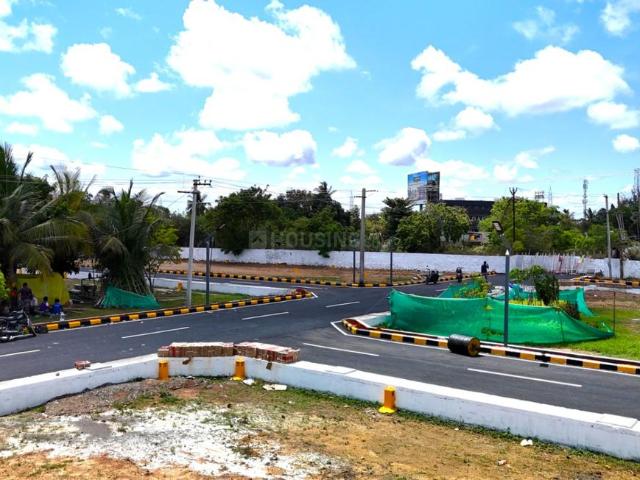 Residential Plot in Kelambakkam for resale Chennai. The reference number is 20587819