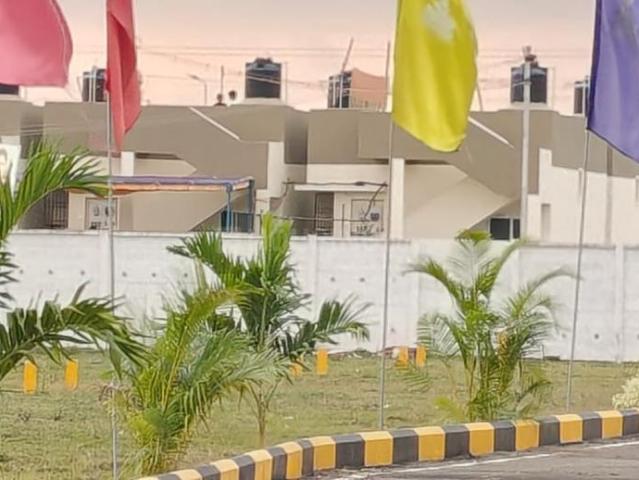 Residential Plot in Kelambakkam for resale Chennai. The reference number is 20518350