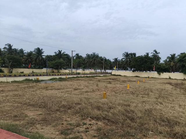 Residential Plot in Kelambakkam for resale Chennai. The reference number is 20777521