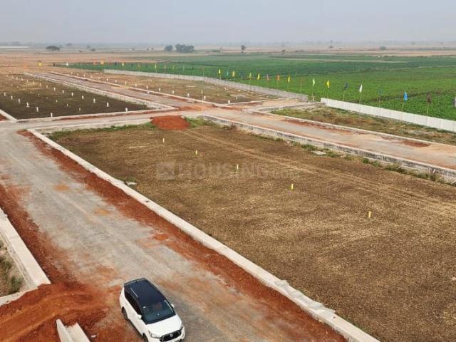 Residential Plot in Kesarapalle for resale Krishna. The reference number is 20194910