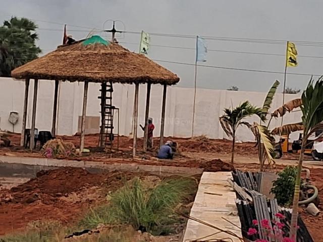 Residential Plot in Kesarapalle for resale Krishna. The reference number is 20528335