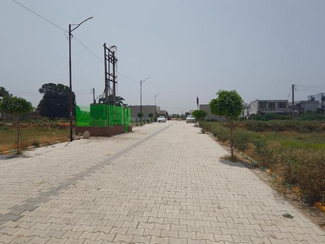 Residential Plot in Kharar for resale Mohali. The reference number is 17120888