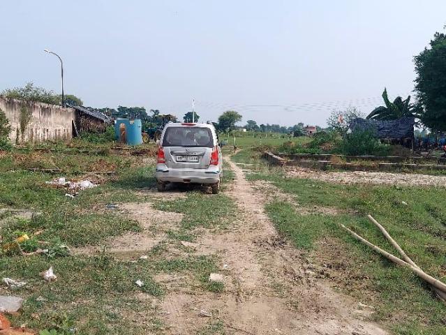 Residential Plot in Kidawali for resale Noida. The reference number is 20206179