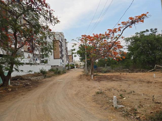 Residential Plot in Kismatpur for resale Hyderabad. The reference number is 20883781