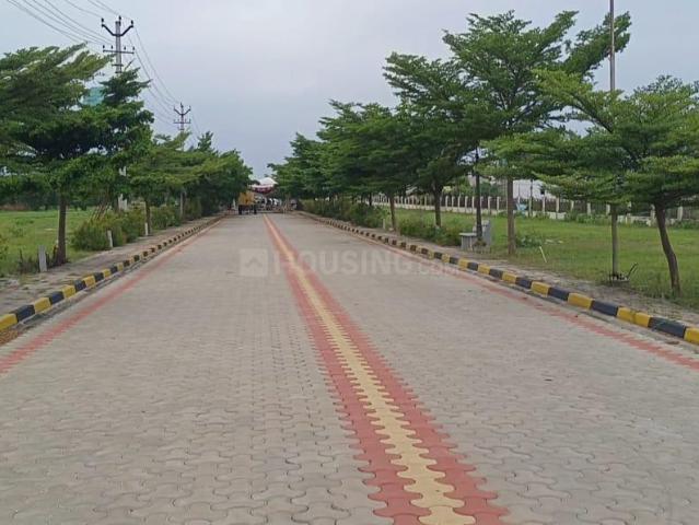 Residential Plot in Kompally for resale Hyderabad. The reference number is 20636429
